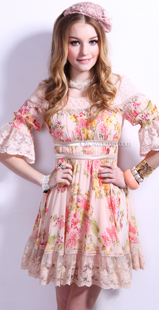 Beautiful Girl With Summer Mood Vintage Clothing Retro Style In 2019 Romantic Outfit 