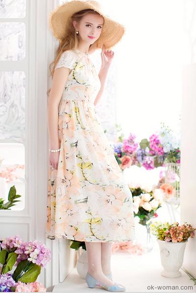 Romantic Clothing - Beautiful girl with summer mood