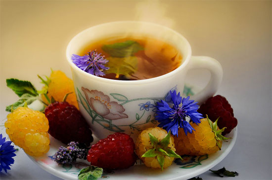 How to stay warm in winter. Herbal tea