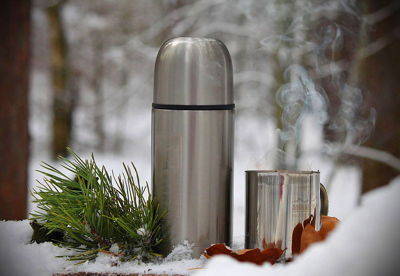 How to stay warm in winter, hot tea